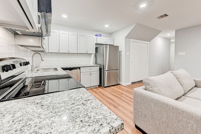 property at 1017 North Ln