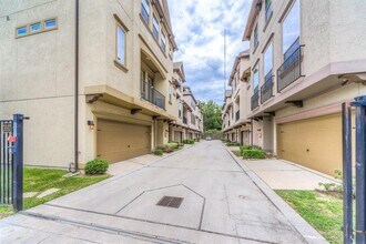 444 N Live Oak St in Houston, TX - Building Photo - Building Photo