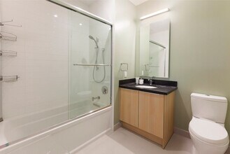 345 Fulton St in San Francisco, CA - Building Photo - Building Photo