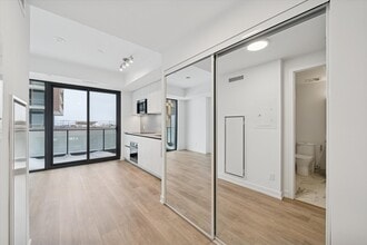 35 Parliament St in Toronto, ON - Building Photo - Building Photo