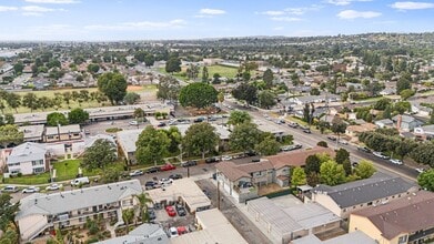 113-201 South Lillie Avenue in Fullerton, CA - Building Photo - Building Photo