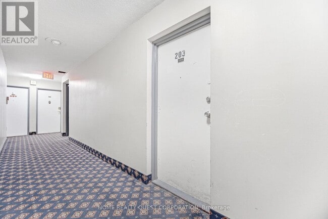 45 Silverstone Dr in Toronto, ON - Building Photo - Building Photo