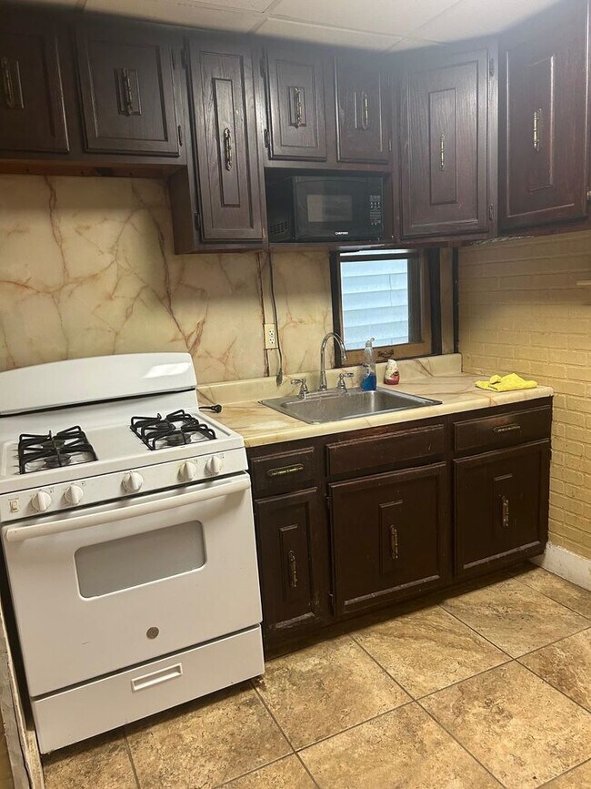 1506 46th St in North Bergen, NJ - Building Photo - Building Photo