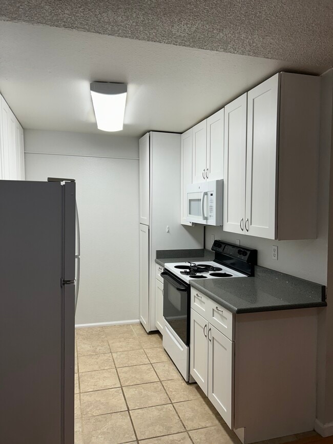 1350 Golden Cir, Unit 1350 Golden Ridge #101 in Golden, CO - Building Photo - Building Photo