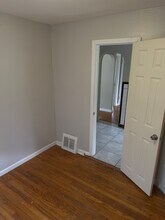 6115 Avila Dr in Berkeley, MO - Building Photo - Building Photo