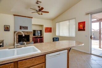 6875 W Harrison St in Chandler, AZ - Building Photo - Building Photo