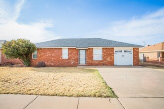 917 Bradley St in Lubbock, TX - Building Photo - Building Photo