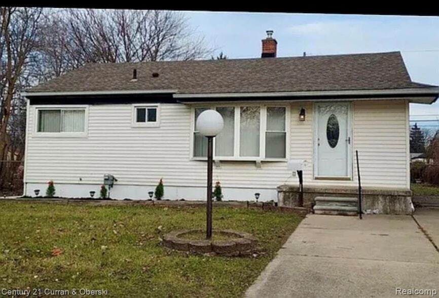 32200 Fairchild St in Westland, MI - Foto de edificio