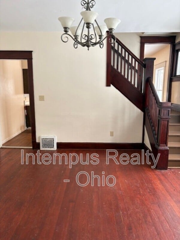 241 Sexton St in Struthers, OH - Building Photo - Building Photo