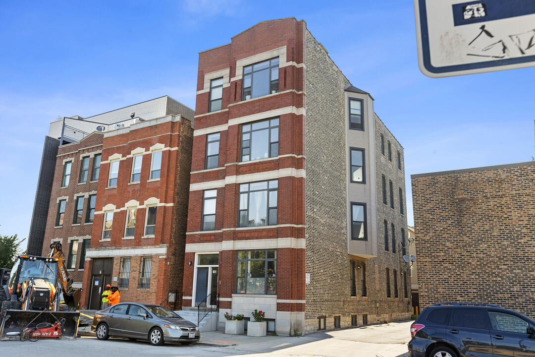 613 N Racine Ave, Unit 1 in Chicago, IL - Building Photo