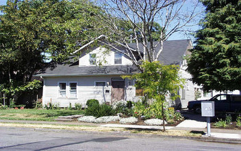 709 Gillis St in Vancouver, WA - Building Photo - Building Photo