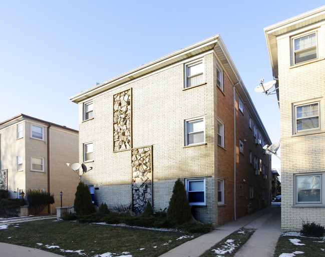 8436 W Gregory St in Chicago, IL - Building Photo - Building Photo