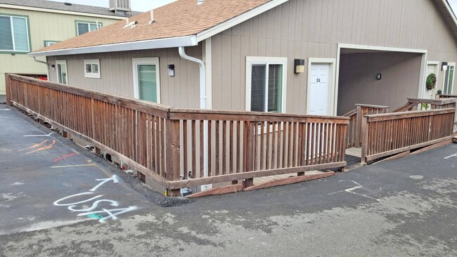 1161 Benicia Rd in Vallejo, CA - Building Photo - Building Photo