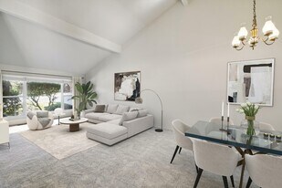 2016 Fairmont Dr in San Mateo, CA - Building Photo