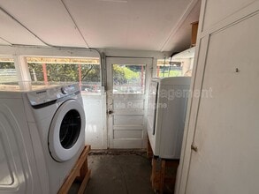 39 Paddon Rd in Royal Oaks, CA - Building Photo - Building Photo