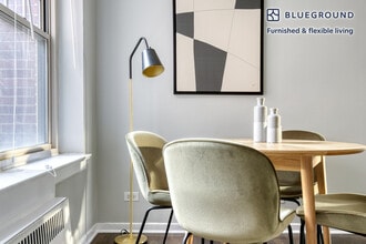 2752 Hampton Pkwy, Unit FL1-ID451 in Evanston, IL - Building Photo - Building Photo