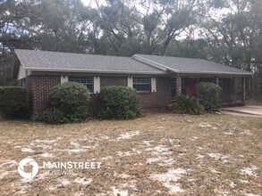 737 S Stone St in DeLand, FL - Building Photo - Building Photo