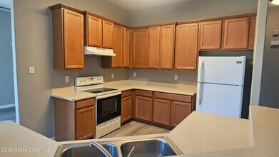 1024 Westport St SE in Palm Bay, FL - Building Photo - Building Photo