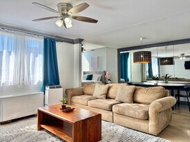 215 Piedmont Ave NE in Atlanta, GA - Building Photo