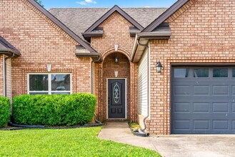 1450 Cobra Ln in Clarksville, TN - Building Photo - Building Photo