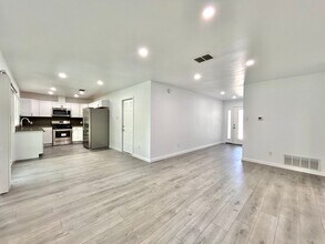 12306 Old Stage Cove in Austin, TX - Building Photo - Building Photo