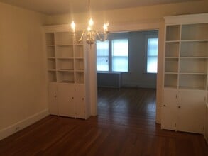 162 Elm St, Unit 2 in West Haven, CT - Building Photo - Building Photo