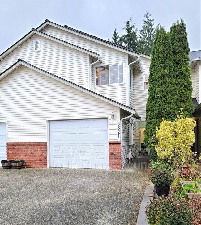 property at 5821 136th Pl SE