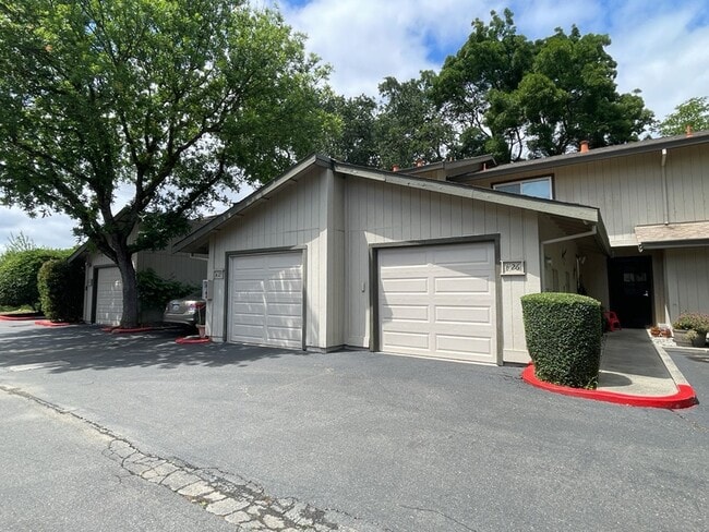 property at 3401 Bermuda Ave