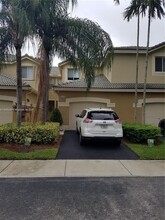 2132 Bahia Ln in Weston, FL - Building Photo - Building Photo