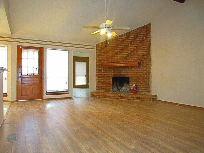 12400 Eric Field Pl in Oklahoma City, OK - Building Photo - Building Photo