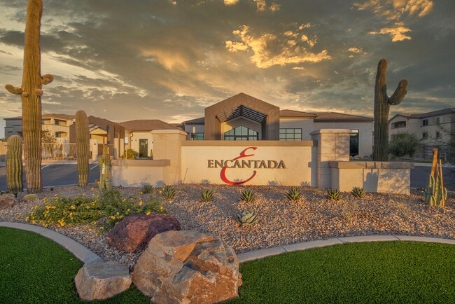 Encantada La Estancia in Tucson, AZ - Foto de edificio - Building Photo