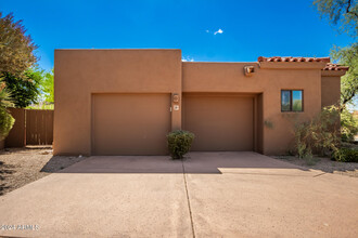 7500 E Boulders Pkwy in Scottsdale, AZ - Building Photo - Building Photo