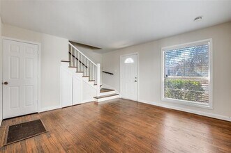 306 N Montreal Ave in Dallas, TX - Building Photo - Building Photo