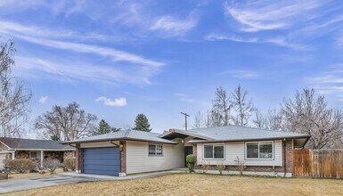 1490 Foster Dr in Reno, NV - Building Photo - Building Photo
