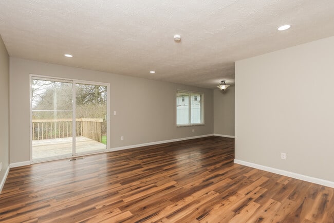 4841 Bayview Ct in Dayton, OH - Foto de edificio - Building Photo