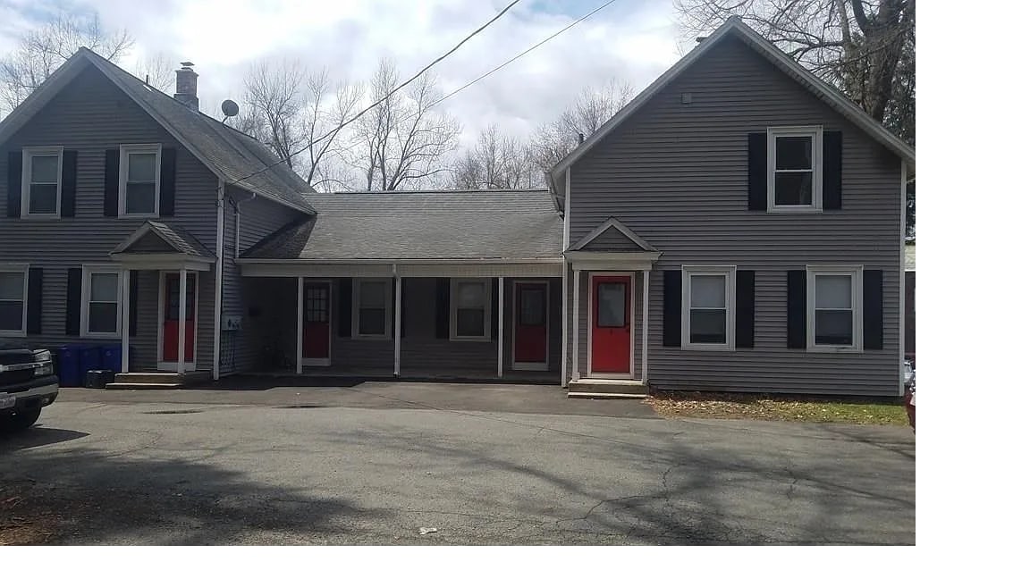 7 Ingram St, Unit 7 Ingram St in South Hadley, MA - Building Photo