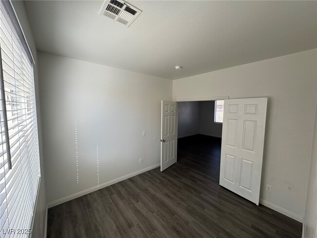 property at 1008 Painted Daisy Ave