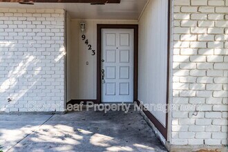 9423 Cliff Way St in San Antonio, TX - Building Photo - Building Photo
