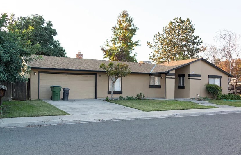 2945 Duquesne Way in Turlock, CA - Building Photo