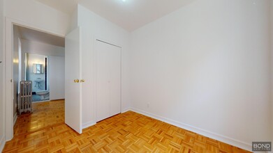 369 Broome St in New York, NY - Building Photo - Building Photo