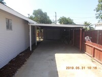 211 Moneta Ave in Bakersfield, CA - Building Photo - Building Photo