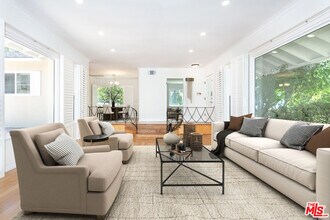 1876 Roscomare Rd in Los Angeles, CA - Building Photo - Building Photo
