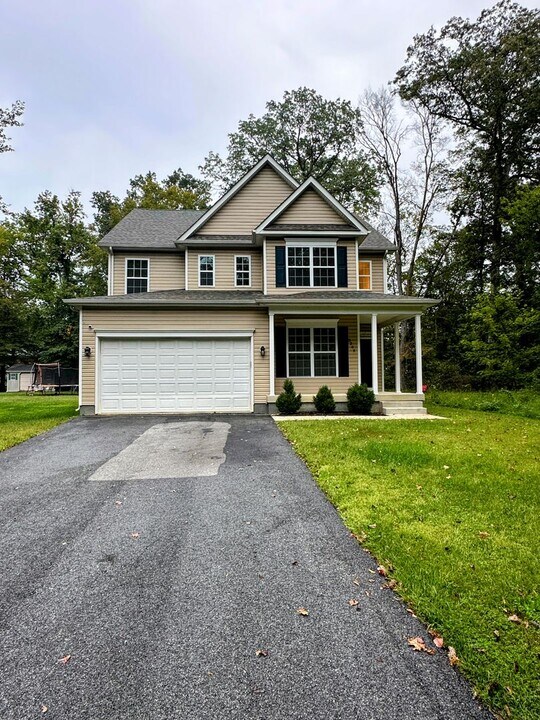3266 Woodcox Rd in Indian Head, MD - Building Photo