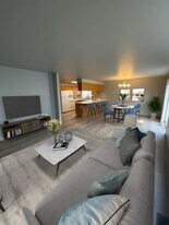 110 Plum Ln in Yakima, WA - Building Photo