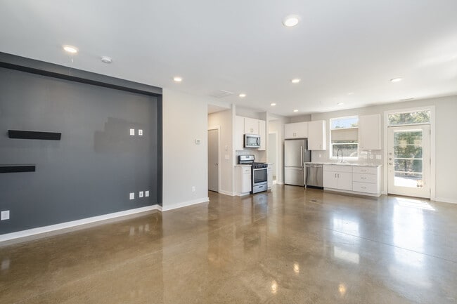 property at 2512 Colbert Dr