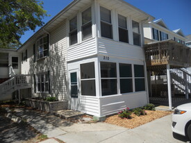 210 N Pinewood Dr, Unit 2 Apartments