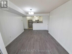 4620-4620 Guildwood Way in Mississauga, ON - Building Photo - Building Photo