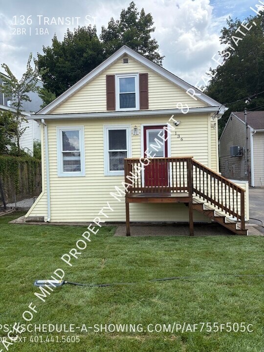 136 Transit St in Woonsocket, RI - Building Photo
