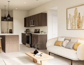 Avondale Commons in Avondale, AZ - Building Photo - Building Photo