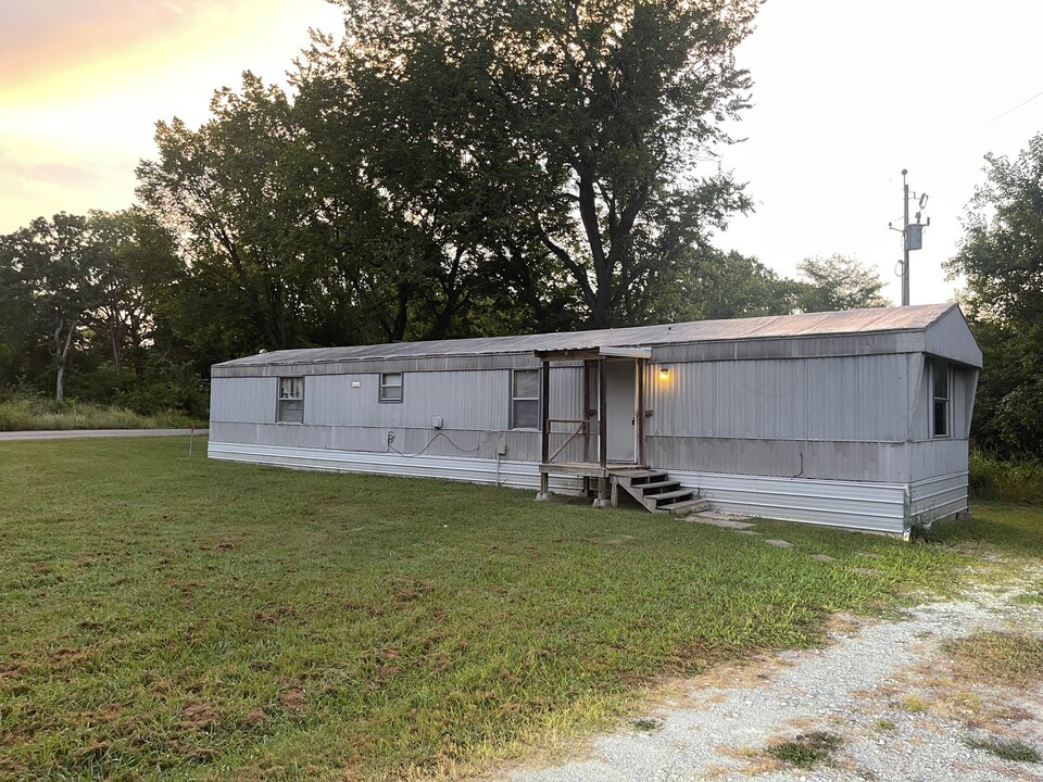 16295 CR 1660 in Fittstown, OK - Building Photo